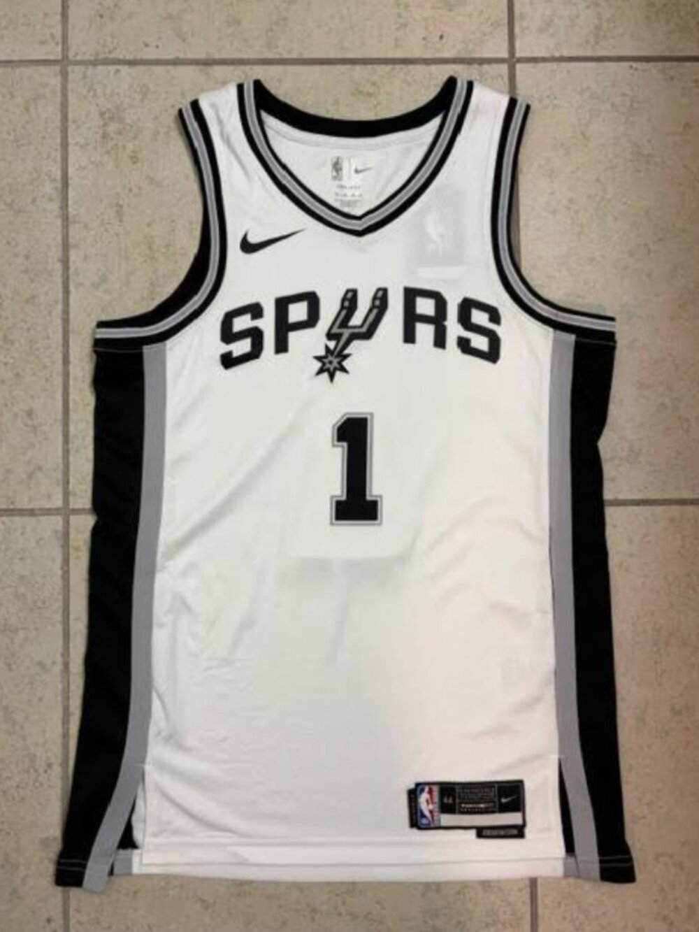 San Antonio Spurs WEMBANYAMA Swingman Custom Jersey M Association Edition NWT